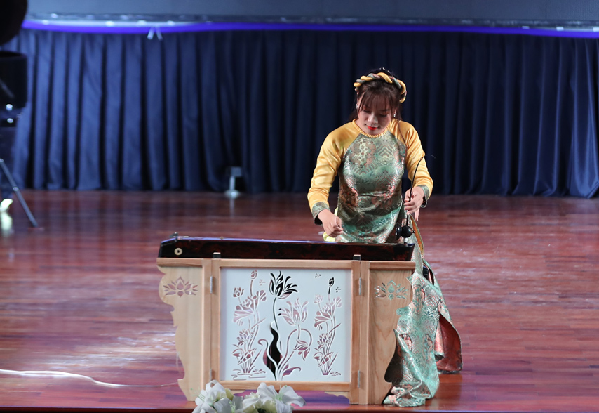 Vn Lao Ko Ngung Tang Cuong Hop Tac Dao Tao Ve Vn Nghe Thuat 06