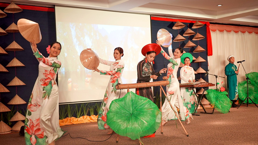 Chtr Nghe Thuat Tai Siem Riem 05