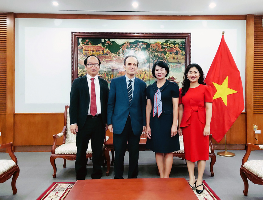 Thuc Day Hop Tac Vn Hylap