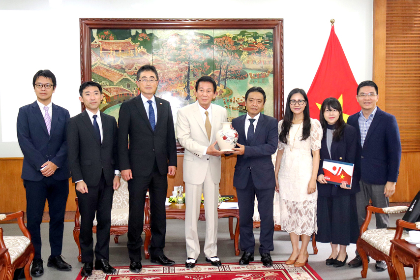 Tiep Nguyen Ds Nhat Viet 03