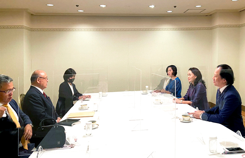 Tt Thuy Hoi Dam Sapporo 02