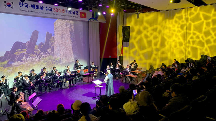 Chtr Nghe Thuat Viet Han 03