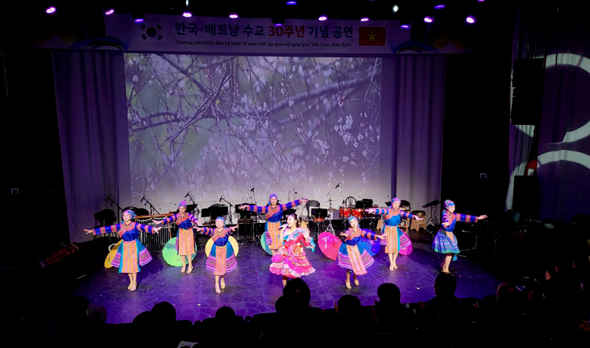 Chtr Nghe Thuat Viet Han 09