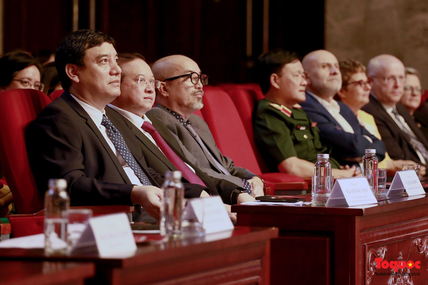 Be Mac Va Trao Giai Lien Hoan Phim Quoc Te Ha Noi Lan Thu Vi 01