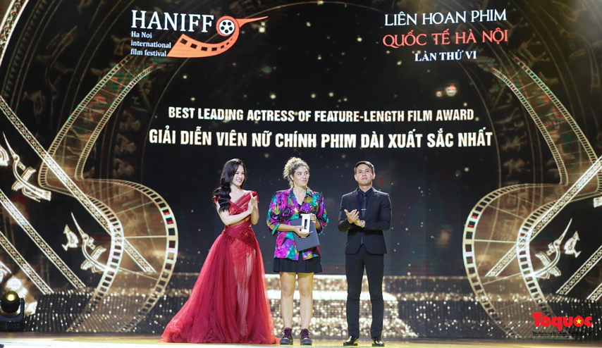 Be Mac Va Trao Giai Lien Hoan Phim Quoc Te Ha Noi Lan Thu Vi 10