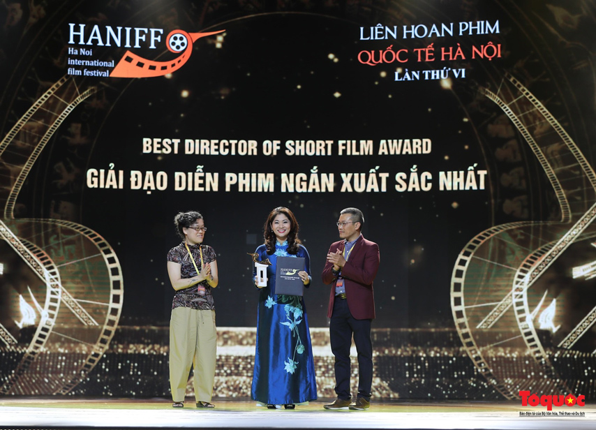 Be Mac Va Trao Giai Lien Hoan Phim Quoc Te Ha Noi Lan Thu Vi 12