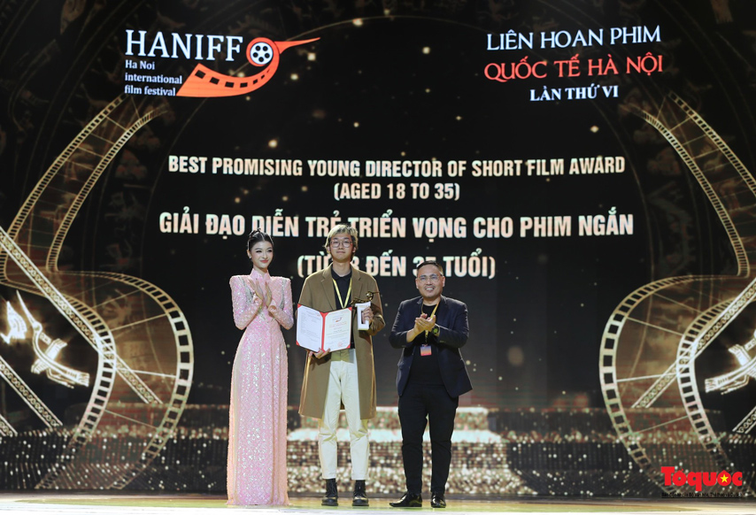 Be Mac Va Trao Giai Lien Hoan Phim Quoc Te Ha Noi Lan Thu Vi 13