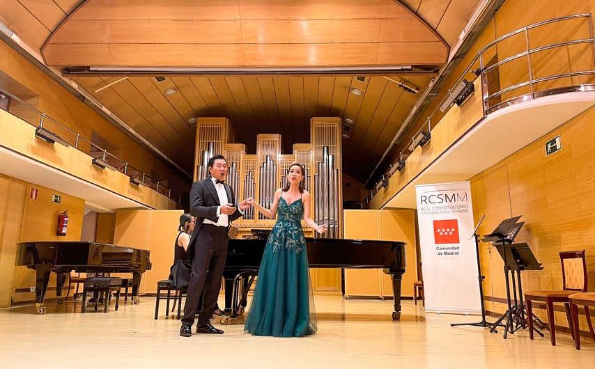 Hoa Nhac Ky Niem 45 Nam Quan He Ngoai Giao Viet Nam Tay Ban Nha 03