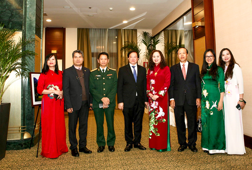 Hoa Nhac Ky Niem 45 Nam Quan He Ngoai Giao Viet Nam Tay Ban Nha 09