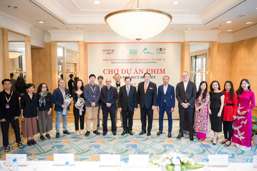 Khai Mac Lien Hoan Phim Quoc Te Ha Noi Lan Thu 6 10