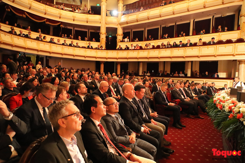 Ky Niem 50 Nam Thiet Lap Quan He Ngoai Giao Viet Nam Dan Mach Van Hoa Cau Noi Giua Hai Dat Nuoc 07