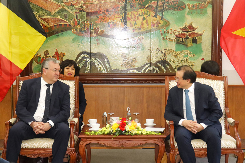 Viet Nam Doi Tac Uu Tien Cua Wallonie Bruxelles Trong Linh Vuc Van Hoa Va The Thao 01