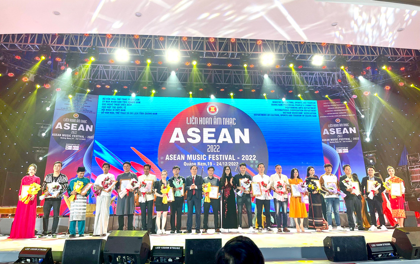 Be Mac Lien Hoan Am Nhac Asean 2022 Doan Ket Sang Tao Cung Nhau Lan Toa Ban Sac Asean 04