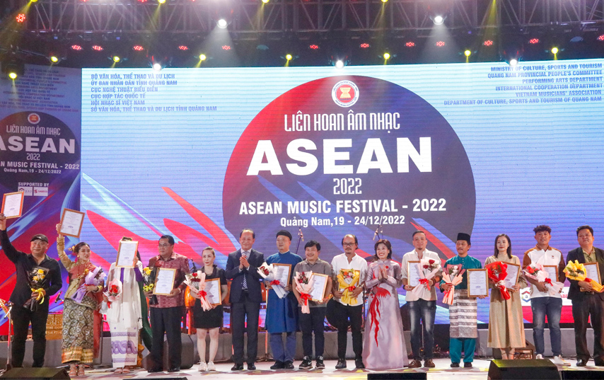 Be Mac Lien Hoan Am Nhac Asean 2022 Doan Ket Sang Tao Cung Nhau Lan Toa Ban Sac Asean 05