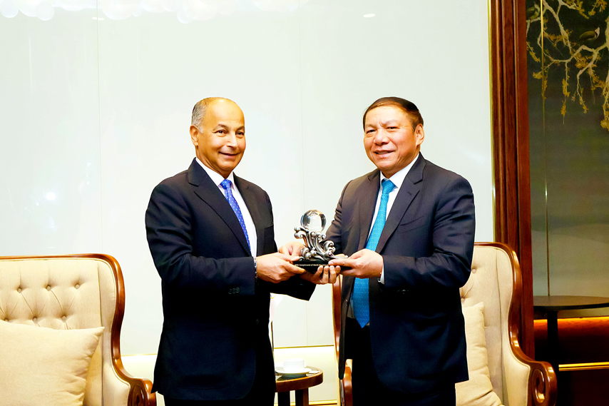 Hoi Dong The Thao Chau A Oca Va Lien Doan Boi The Gioi Fina Ho Tro Co So Vat Chat Va Dao Tao Huan Luyen Vien Van Dong Vien Boi Loi Cho The Thao Viet Nam 03