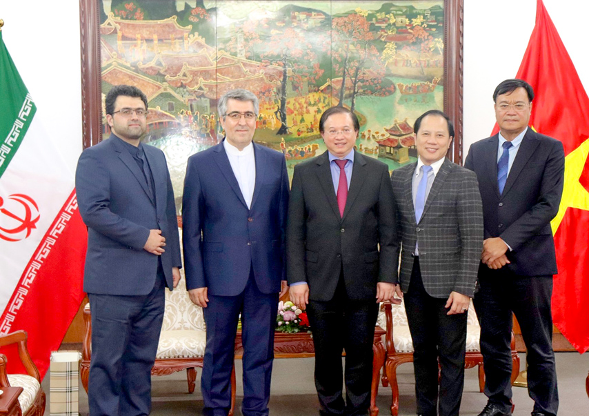 Thuc Day Hop Tac Vhttdl Viet Nam Iran Di Vao Thuc Chat 01