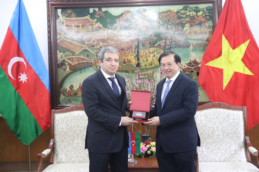 Viet Nam Azerbaijan Tang Cuong Hop Tac Van Hoa The Thao Va Du Lich 02