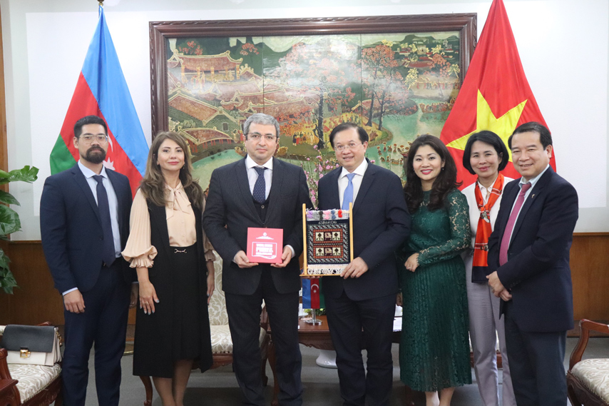 Viet Nam Azerbaijan Tang Cuong Hop Tac Van Hoa The Thao Va Du Lich 03