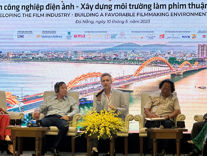 Nang Cao Vai Tro Dia Phuong Trong Phat Trien Cong Nghiep Dien Anh Tp Dn 04