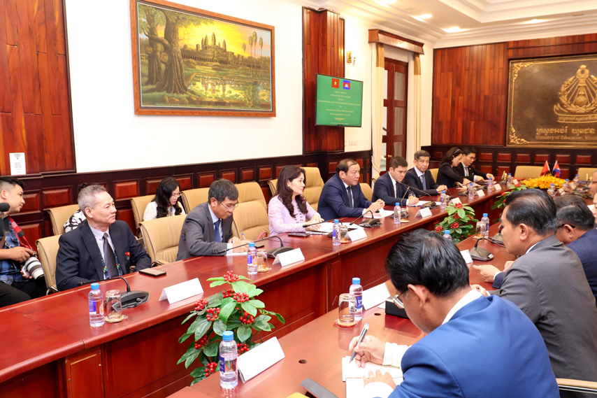 Vn Cpc Ky Thoa Thuan Hop Tac The Duc The Thao 01