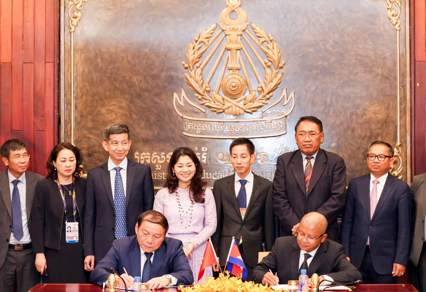 Vn Cpc Ky Thoa Thuan Hop Tac The Duc The Thao 04