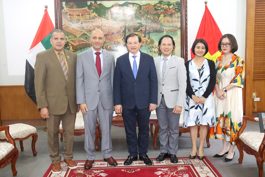 Vn Uae Tang Cuong Hop Tac Du Lich Van Hoa 04