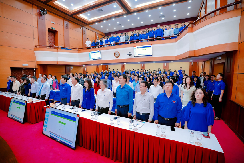 Bo Truong Nguyen Van Hung Doi Thoai Voi Thanh Nien Doan Thanh Nien 01
