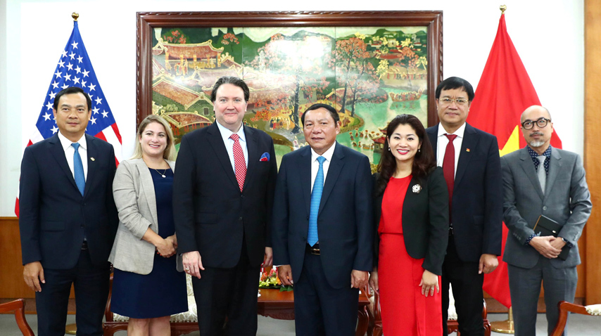 Nang Tam Hop Tac Trong Linh Vuc Van Hoa The Thao Va Du Lich Voi Hoa Ky 03