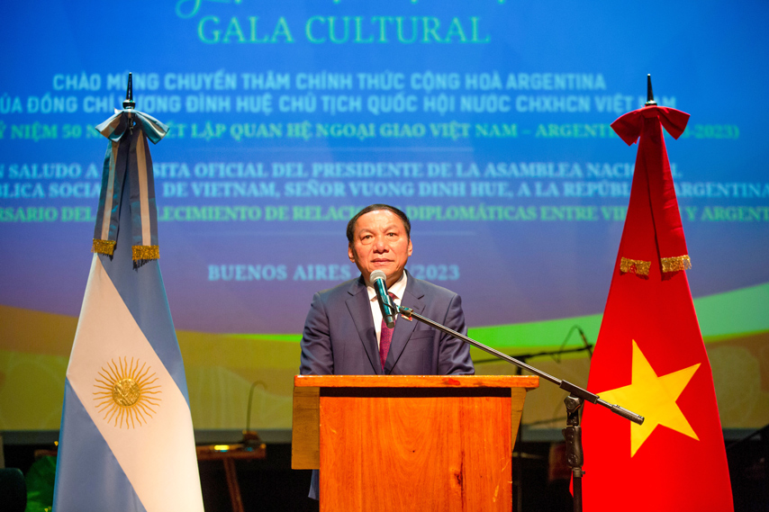 Nhung Sac Mau Viet Nam Tai Xu So Tango 02