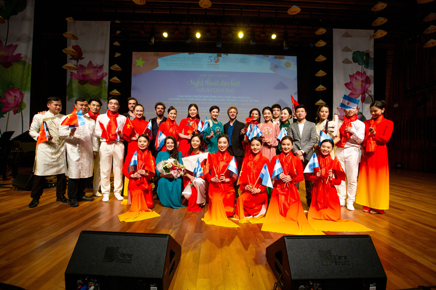 Nhung Sac Mau Viet Nam Tai Xu So Tango 11