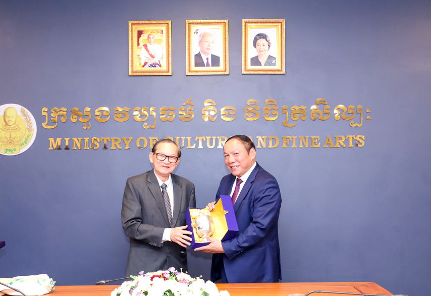 Phat Trien Hop Tac Van Hoa Gan Ket Tinh Huu Nghi Viet Nam Campuchia 04