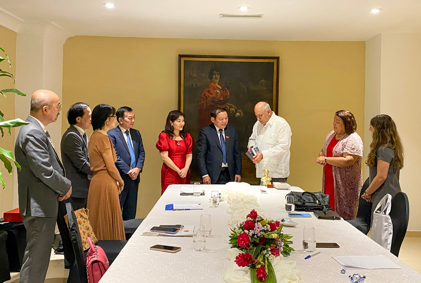 Phat Trien Hop Tac Van Hoa Song Phuong Tuong Xung Quan He Huu Nghi Dac Biet Viet Nam Cuba 05