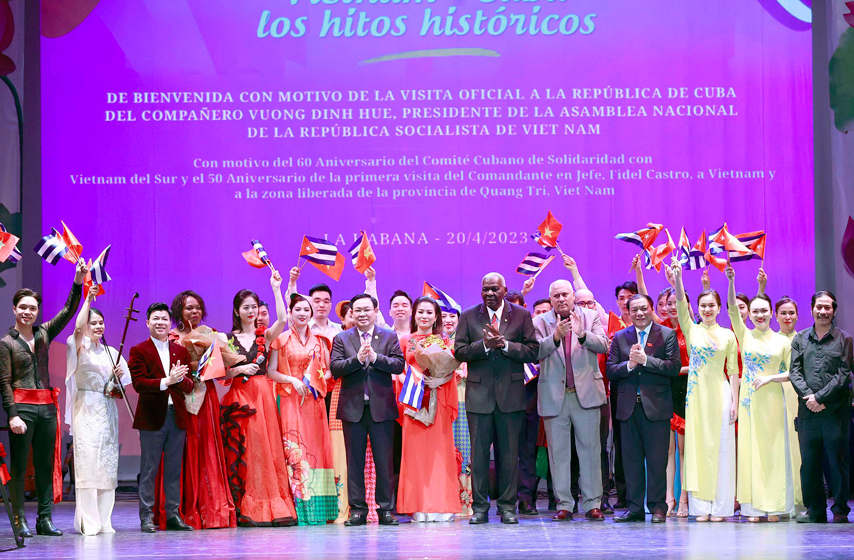 Sac Mau Van Hoa Viet Nam Tai Thu Do La Habana Cuba 01