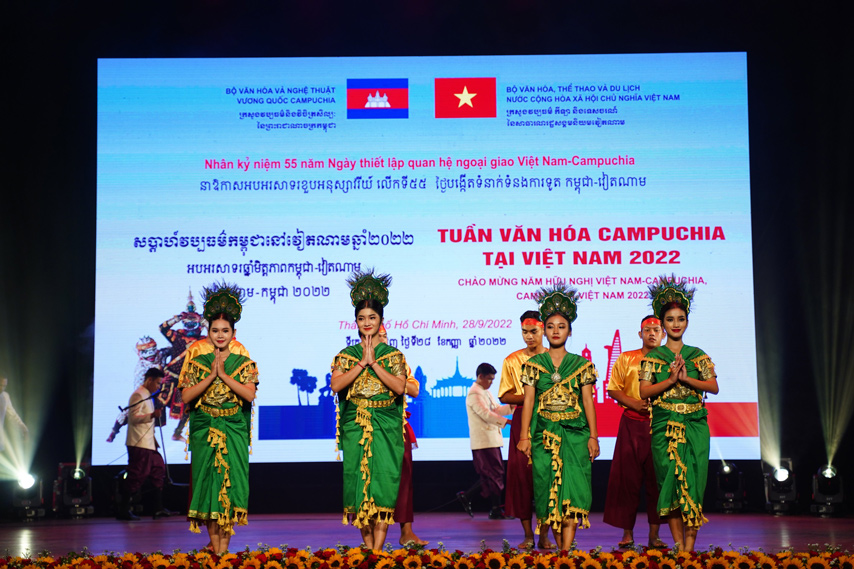 Tiep Tuc Tang Cuong Hop Tac Van Hoa Viet Nam Campuchia Gop Phan Phat Trien Quan He Huu Nghi Lang Gieng Tot Dep 03