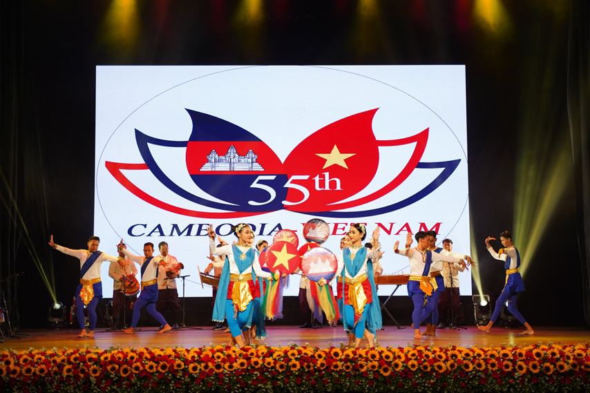 Tiep Tuc Tang Cuong Hop Tac Van Hoa Viet Nam Campuchia Gop Phan Phat Trien Quan He Huu Nghi Lang Gieng Tot Dep 05