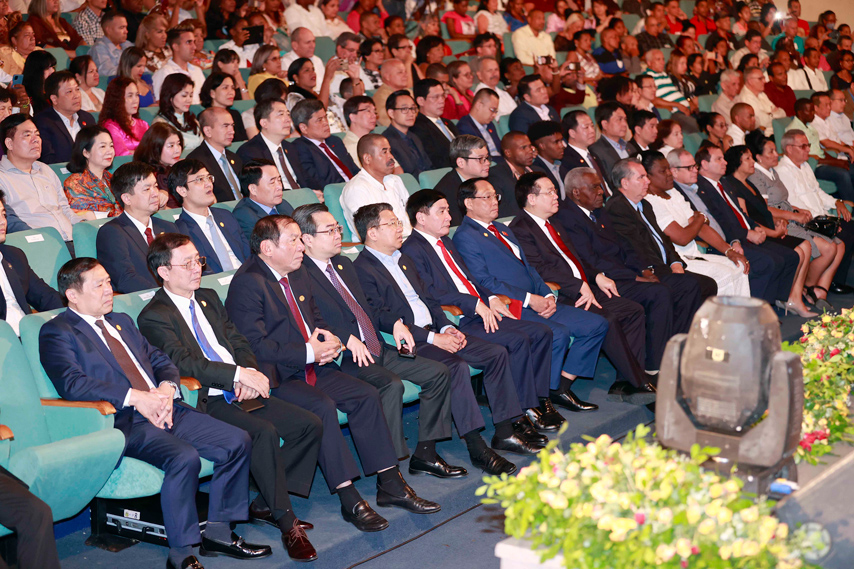 Van Hoa Suc Manh Doan Ket Viet Nam Cuba 01