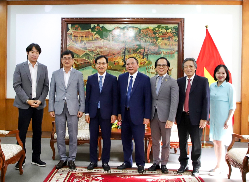 Hop Tac Voi Samsung De Phat Trien Nganh Vhttdl 01