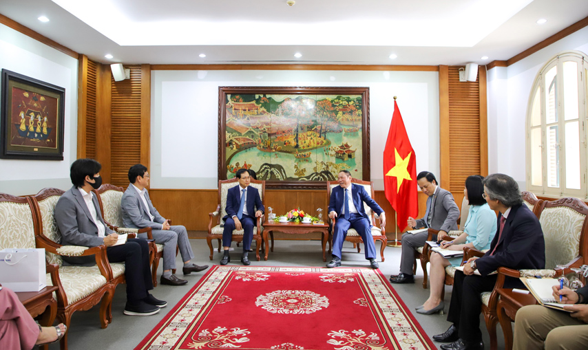 Hop Tac Voi Samsung De Phat Trien Nganh Vhttdl 02