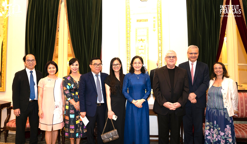 Trinh Dien Am Nhac Hoang Tu Be 09