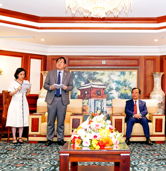 Hanh Trinh Vh Tm Vn Malay 02