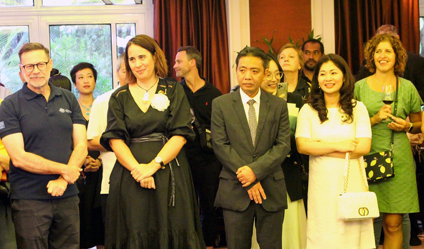 Tiec Chuc Mung Doi Tuyen Bong Da Nu Quoc Gia Viet Nam Len Duong Tham Gia World Cup 2023 01