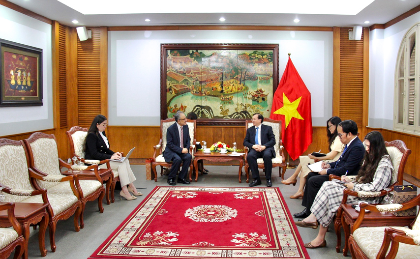 Vn Elsalvador Buoc Dau Trien Khai Cac Hd Hop Tac Vhttdl 04