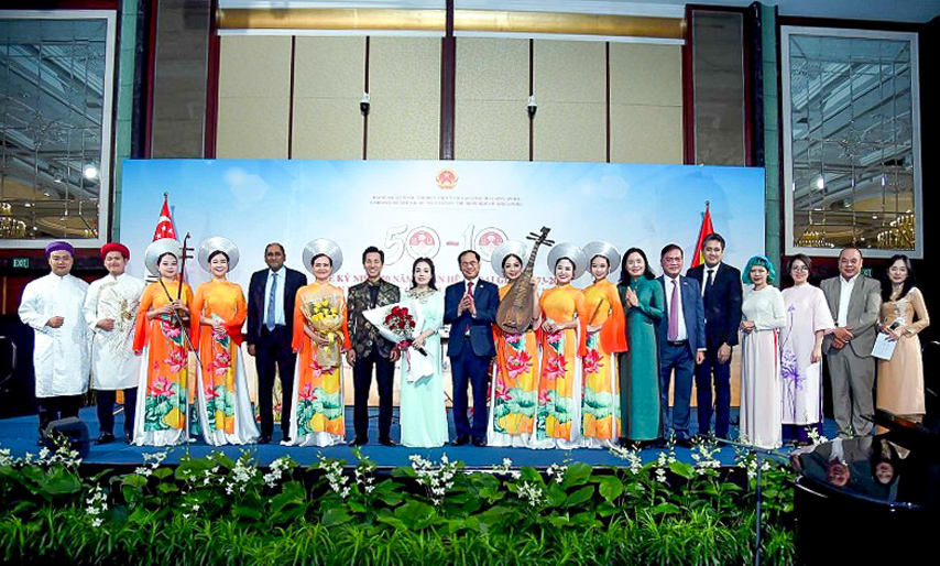 Vn Sing Hop Tac Vhttdl Thong Qua Giao Luu Nhan Dan Ket Noi Con Nguoi 07