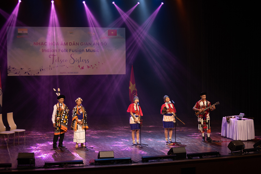 Ban Nhac Ando Tetseo Sisters 02