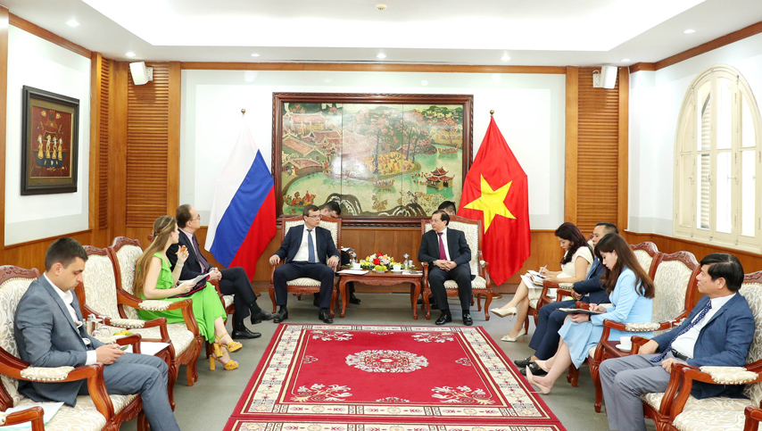 Hop Tac Van Hoa Vai Tro Quan Trong Trong Quan He Viet Nam Nga 01