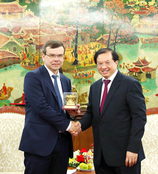 Hop Tac Van Hoa Vai Tro Quan Trong Trong Quan He Viet Nam Nga 02
