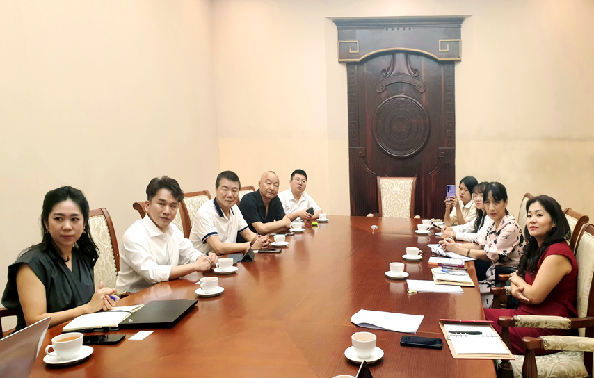 Thuc Day Hop Tac Dien Anh Voi Cac Nha San Xuat Phim Hollywood 01