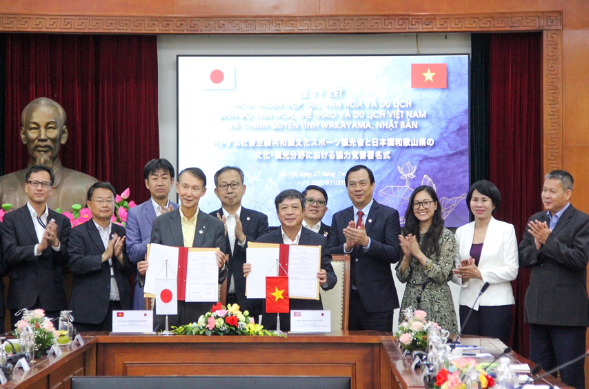 Thuc Day Hop Tac Van Hoa Va Du Lich Tang Cuong Giao Luu Nhan Dan Voi Tinh Wakayama Nhat Ban 05