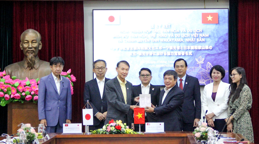Thuc Day Hop Tac Van Hoa Va Du Lich Tang Cuong Giao Luu Nhan Dan Voi Tinh Wakayama Nhat Ban 06