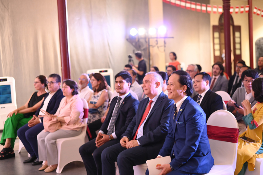 Bo Tot Pucara Bieu Tuong Giao Luu Vhnt Giua Vn Peru 03